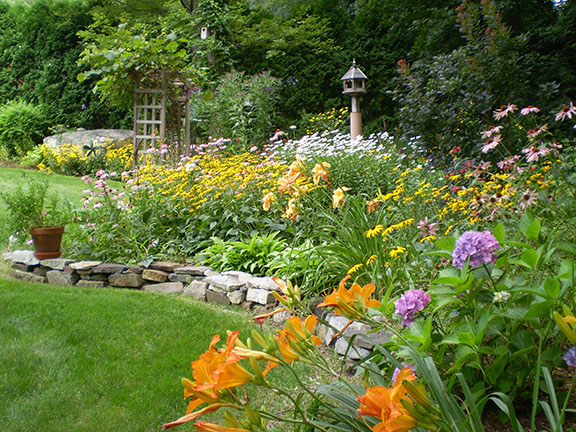 Alexandra's Gardens, LLC. – Custom Gardens CT